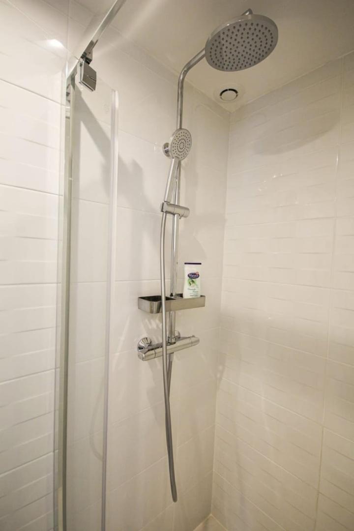 Fully-Equipped Apartment In City Center + Parking Lille Eksteriør bilde