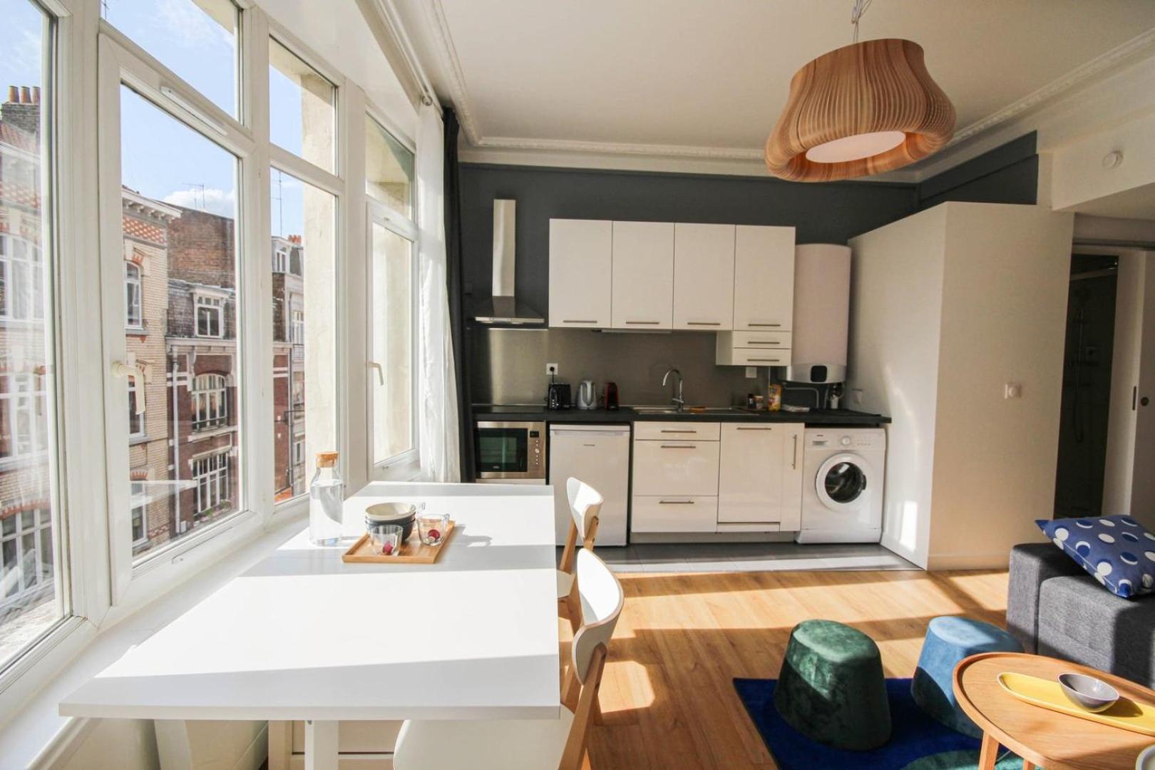Fully-Equipped Apartment In City Center + Parking Lille Eksteriør bilde